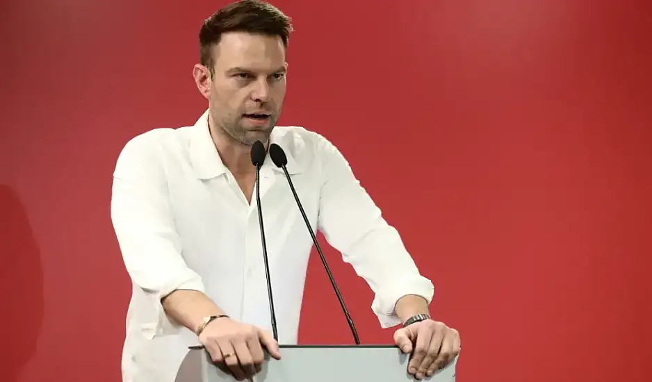 Στέφανος Κασσελάκης: Σε γιγαντοοθόνη το Πόθεν Έσχες του – Είμαι ο μόνος που έχει παρουσιάσει τα στοιχεία του 2023