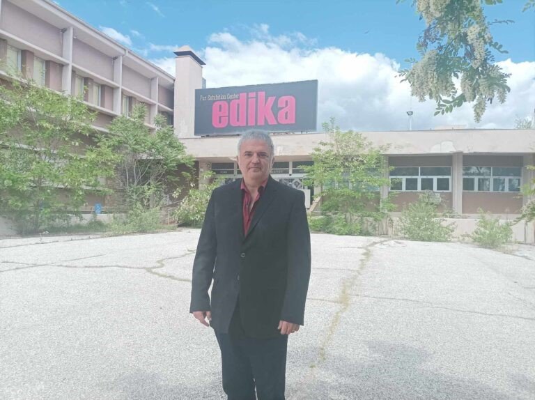 ►Σχολή Αστυφυλάκων: Κάλλιο γαϊδουρόδενε…