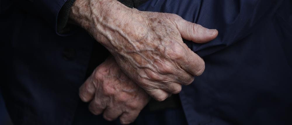 Θεσσαλονίκη: Πέθανε ο ηλικιωμένος που φέρεται να τον ξυλοκόπησε ο γιος του