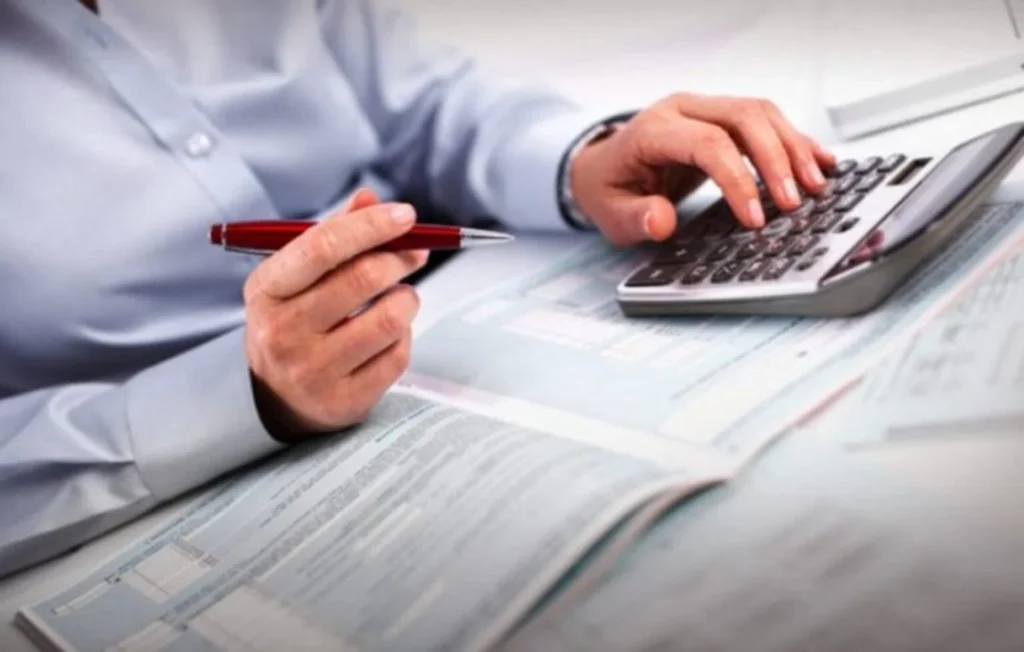 «Πονάνε» τα λάθη στη φορολόγηση των μικρομεσαίων