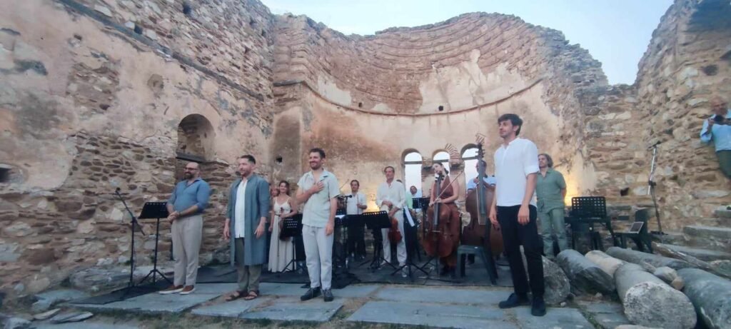 Μυσταγωγία με το “Τραγούδι της γης” στον Άγιο Αχίλλειο Πρεσπών