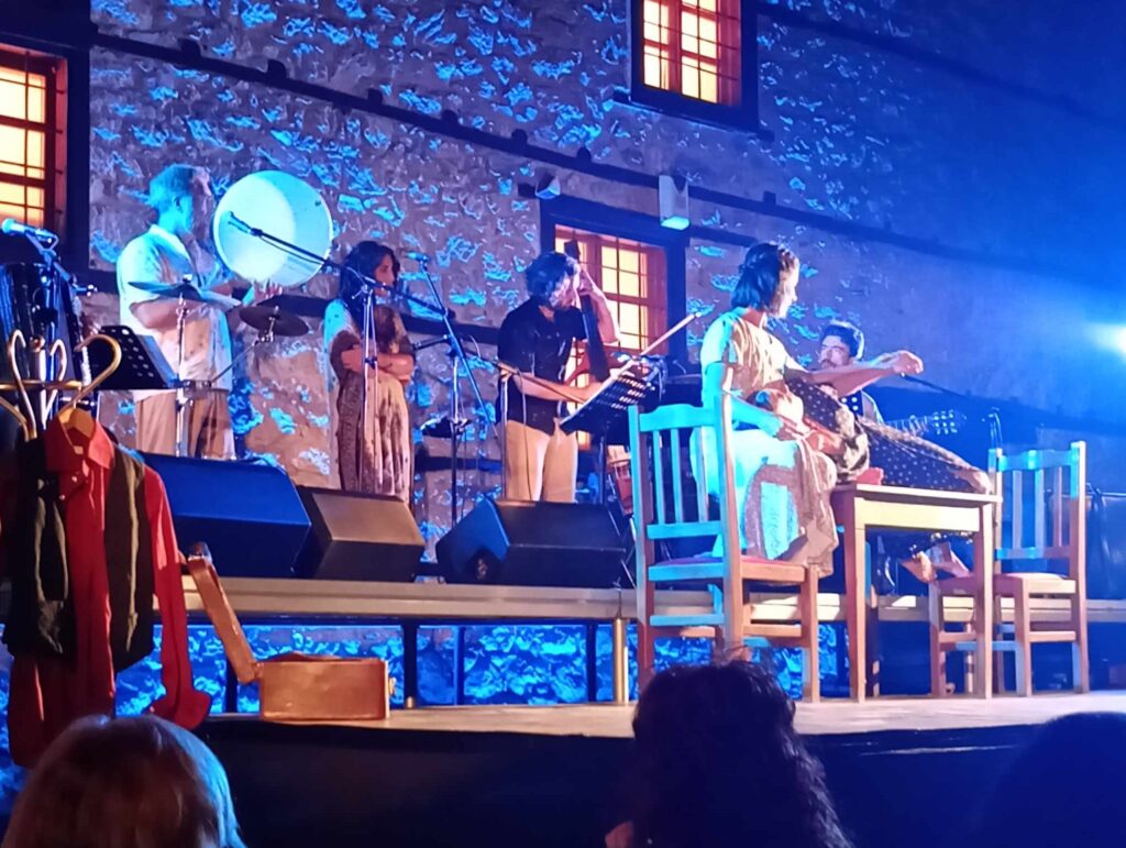 LA TARANTATA: H μουσικοχορευτική παράσταση των ENCARDIA στο Αρχοντικό Τσιατσιαπά