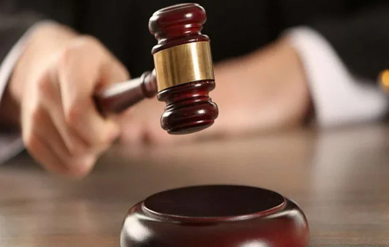 Δημόσιο: Ανοίγει η συζήτηση για επαναφορά 13ου και 14ου μισθού – Το αίτημα από την Ένωση Δικαστών και Εισαγγελέων