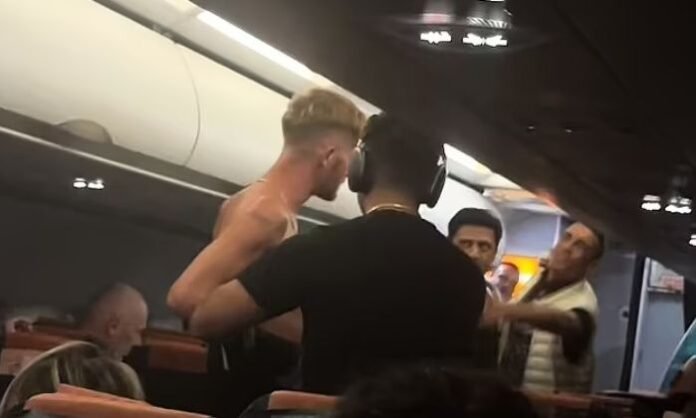 023b4512-PTISIEASYJET