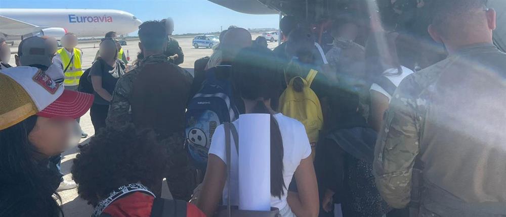 C-130 – Λίβανος:Ο επαναπατρισμός δεκάδων Ελλήνων και Κύπριων από την Βηρυτό (εικόνες)