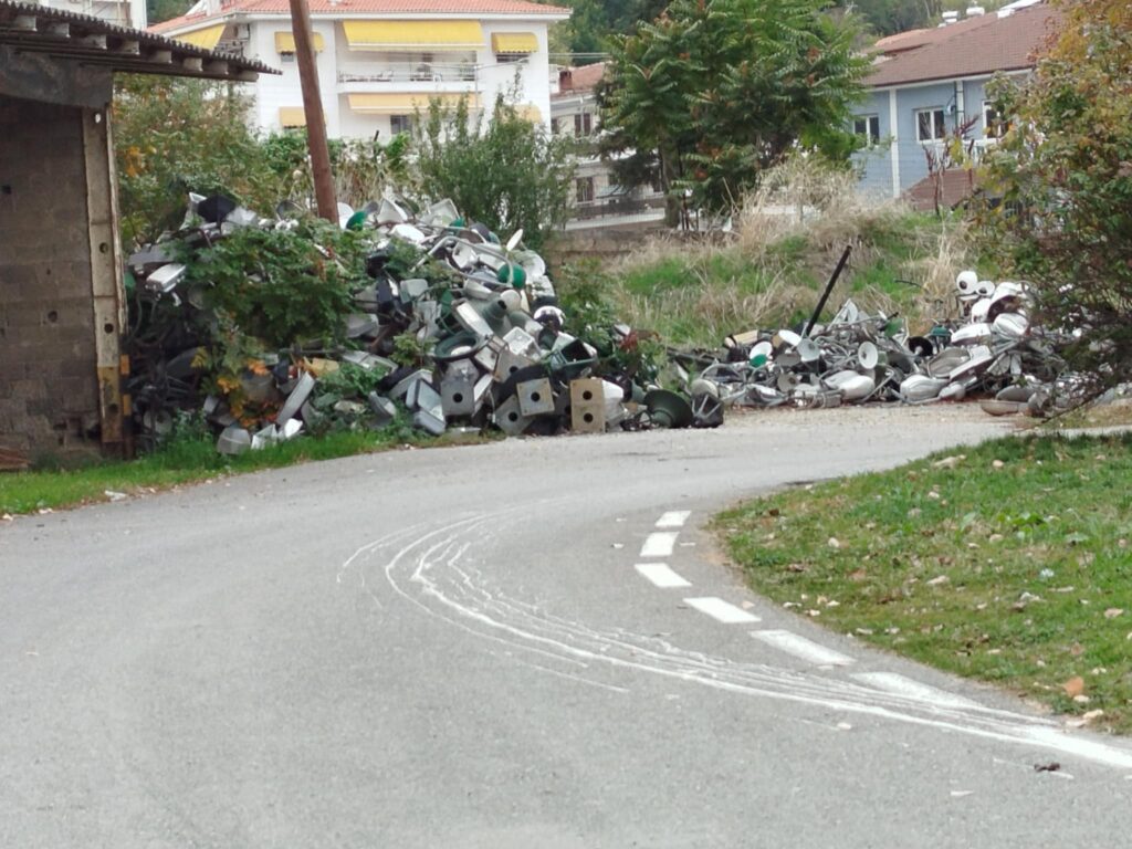 Συμπολίτες μας καταγγέλλουν: Δ.Η.Ν.Α.Κ. η ντροπή της πόλης!