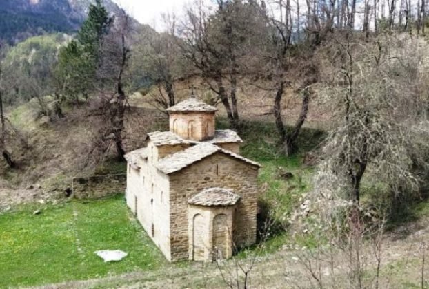 Νέο έργο: «Ευπρεπισμός περιβάλλοντος χώρου, βελτίωση προσβασιμότητάς και αντιπλημμυρική προστασία του Ιερού Ναού Αγίου Ζαχαρία Γράμμου στην Π.Ε Καστοριάς »