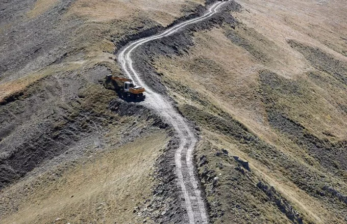 Διάνοιξη δρόμου χωρίς τήρηση περιβαλλοντικών όρων σε περιοχή Natura στο οικοσύστημα του Γράμμου