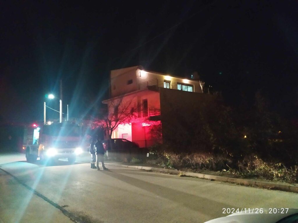 Έκτακτο : Πυρκαγιά αυτή την στιγμή σε μονοκατοικία στην Χλόη