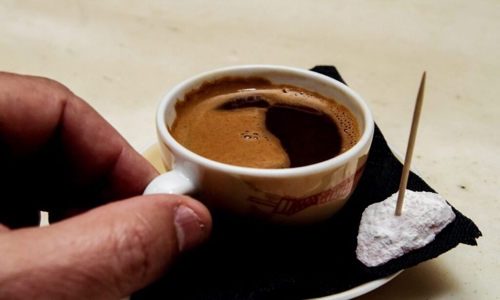 Καφές: Πάνω από 8 ευρώ ο ελληνικός – Έρχονται ανατιμήσεις σε σούπερ μάρκετ και εστίαση