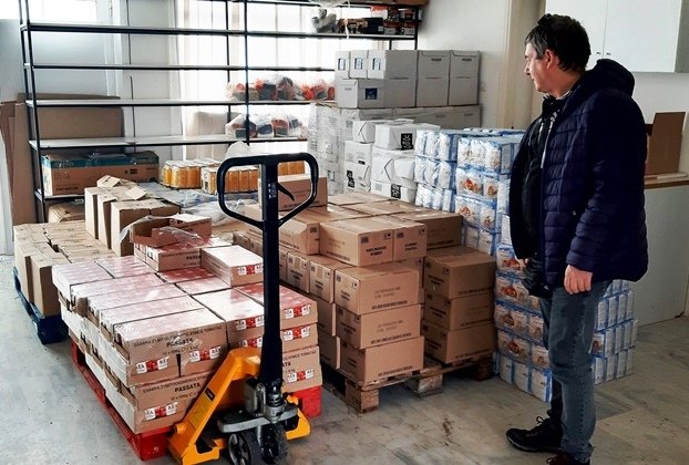 Παράδοση Τροφίμων από την Π.Ε. Καστοριάς προς το Γενικό Φιλόπτωχο Ταμείο της Ιεράς Μητροπόλεως Καστοριάς