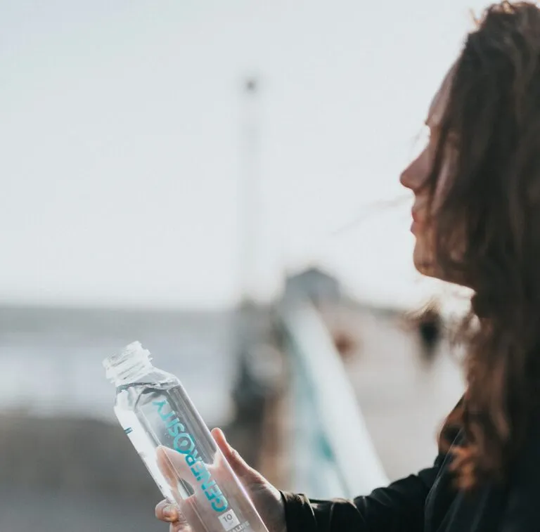 Γιατί δεν πρέπει ποτέ να χρησιμοποιούμε ξανά τα πλαστικά μπουκάλια μίας χρήσης