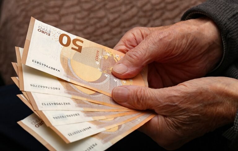 Συνταξιούχοι: Στις 18 Δεκεμβρίου η έκτακτη οικονομική ενίσχυση σε πάνω από 600.000 δικαιούχους