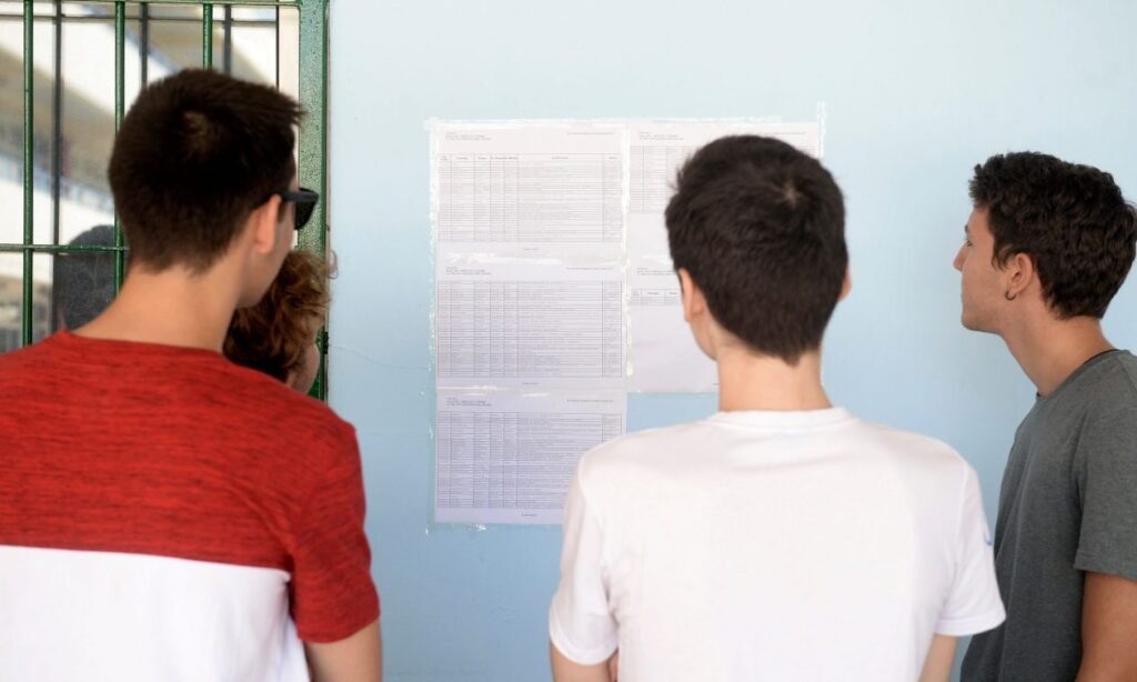 Υπουργείο Παιδείας: Ανακοινώθηκαν οι Ελάχιστες Βάσεις Εισαγωγής