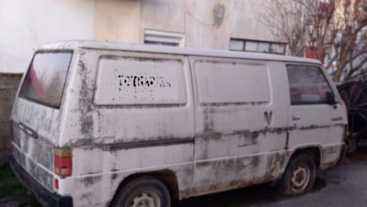 Απομάκρυνση εγκαταλελειμμένων οχημάτων από τον Δήμο Καστοριάς