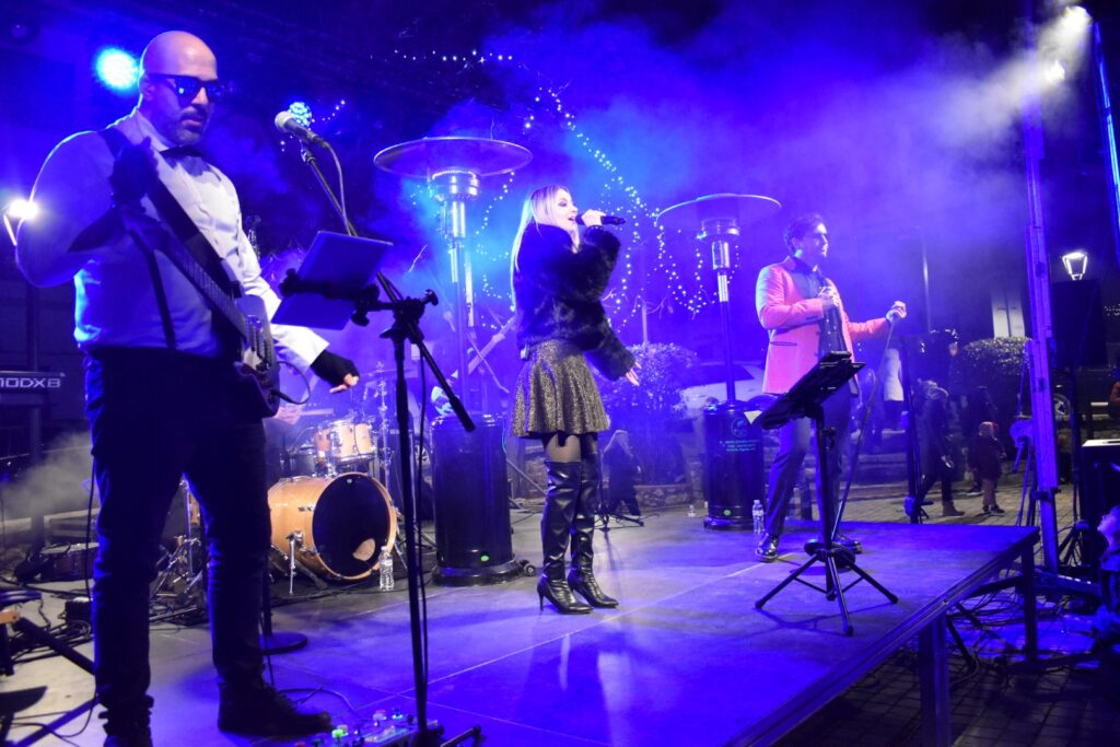 Μαγευτική βραδιά για την υποδοχή του 2025 στην Καστοριά!