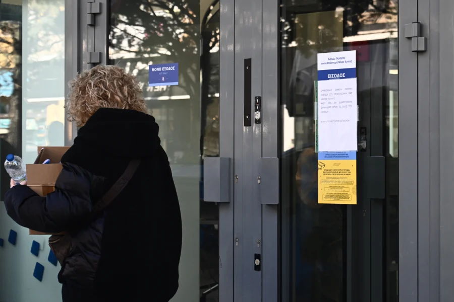 Η αλήθεια για τις τραπεζικές χρεώσεις: Στο απυρόβλητο το 92,5%