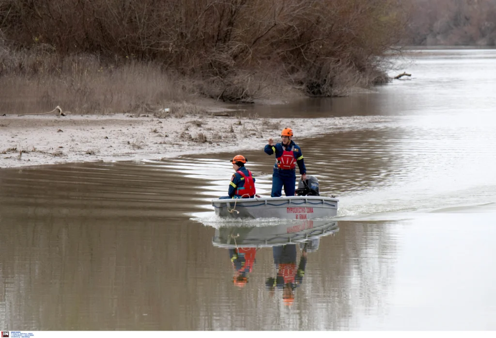 Λάρισα: Έκκληση να επικοινωνήσει η γυναίκα που καθόταν στις όχθες του Πηνειού την ημέρα της εξαφάνισης του 39χρονου Βασίλη