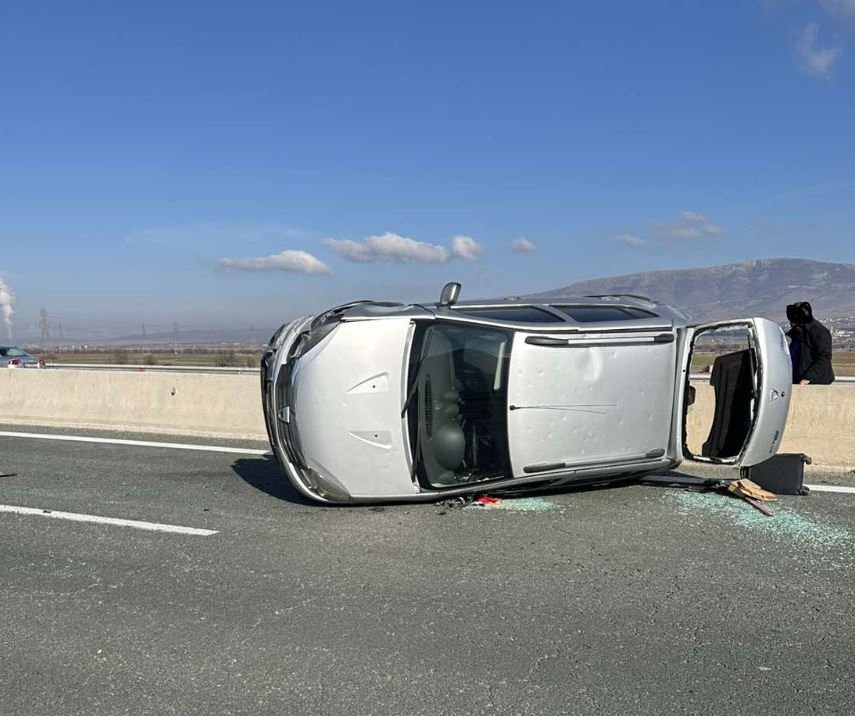 Τροχαίο στην Εγνατία στο ύψος του ΑΗΣ Αγ. Δημητρίου (Φωτογραφίες)