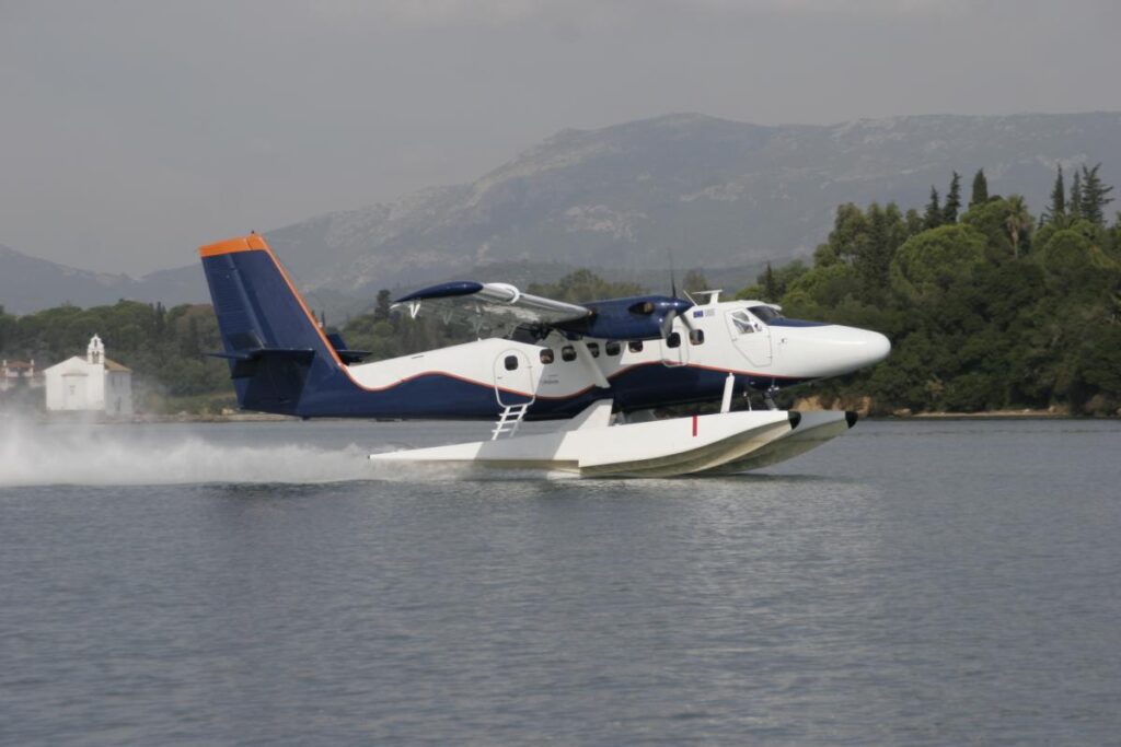 Καστοριά: Εδώ αεροδρόμια χάνονται…. υδατοδρόμια  αρμενίζουν…