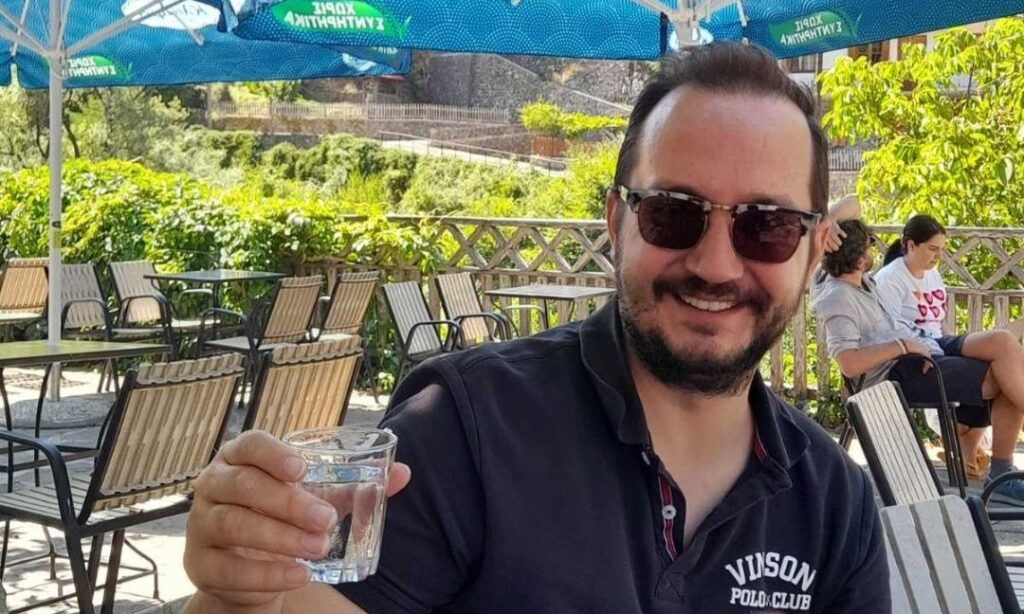 Βασίλης Καλογήρου: Ραγδαίες εξελίξεις – Βρέθηκε το βυσσινί αυτοκίνητο που φέρεται να τον άρπαξε