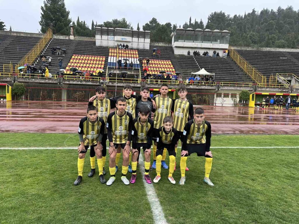 Κ-14 Oι Ελπίδες Μεσοποταμίας κέρδισαν – Καστοριά 1980 με 3-0 και έγινε κυπελούχος (φωτογραφίες )