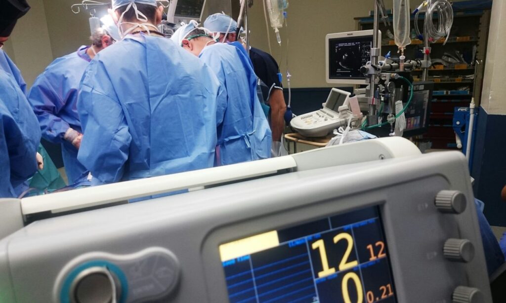 Επαναστατική χειρουργική επέμβαση: Κομμάτι δοντιού τοποθετείται στο μάτι και η όραση αποκαθίσταται