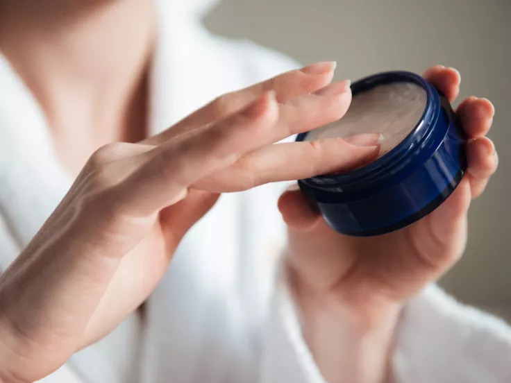 FDA: Ανακαλούνται πασίγνωστες κρέμες προσώπου L’Oreal – Βρέθηκε βενζόλιο