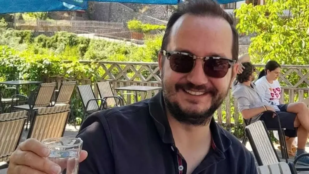 Βασίλης Καλογήρου: Τη δραστική ουσία ολανζεπίνη έδειξαν οι τοξικολογικές εξετάσεις στη σορό του