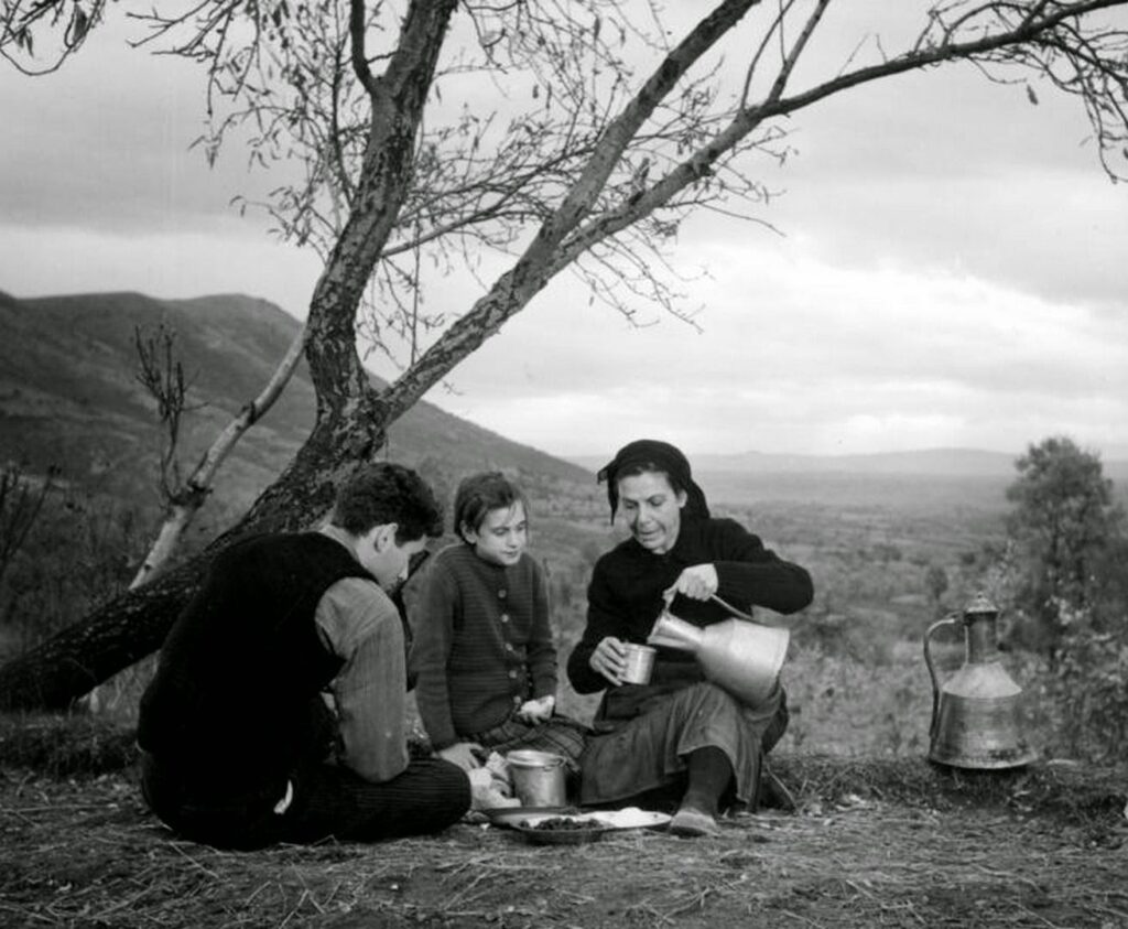 kastorianiestia.gr: «Ουρανός»: Η εμβληματική ταινία του Τάκη Κανελλόπουλου που γυρίστηκε στην Καστοριά