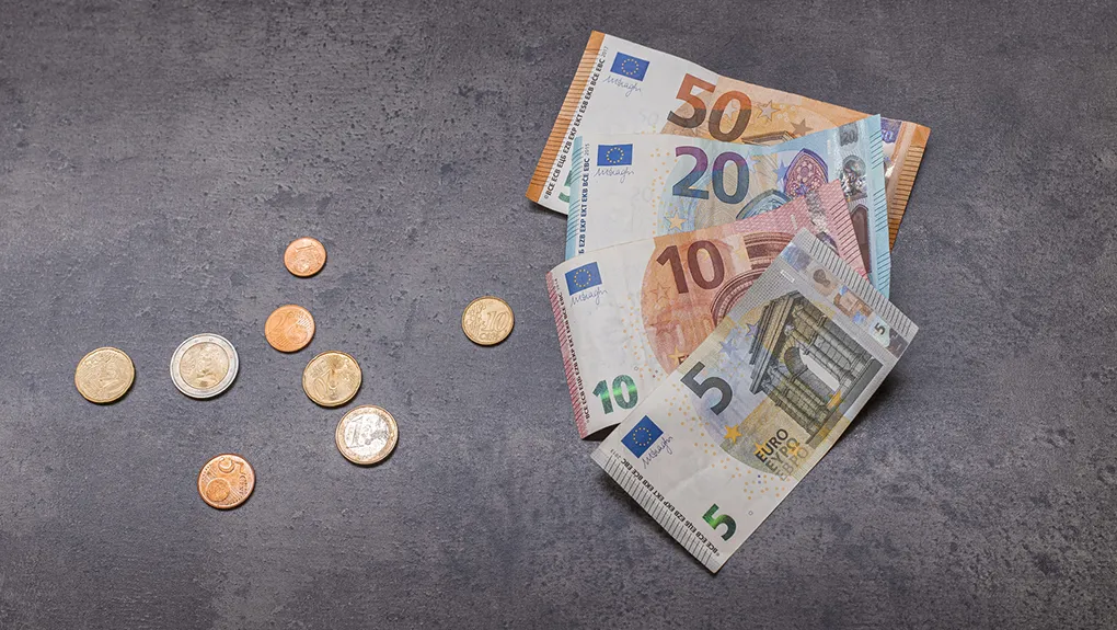 Στα ύψη φτώχεια, ανισότητα και υλική στέρηση