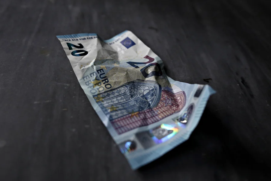 Πάσχα 2025: Τι ισχύει με την πληρωμή για τα επιδόματα ΟΠΕΚΑ