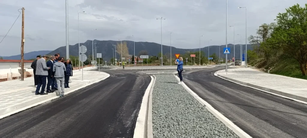 Παραδόθηκε ο κόμβος του Δισπηλιού