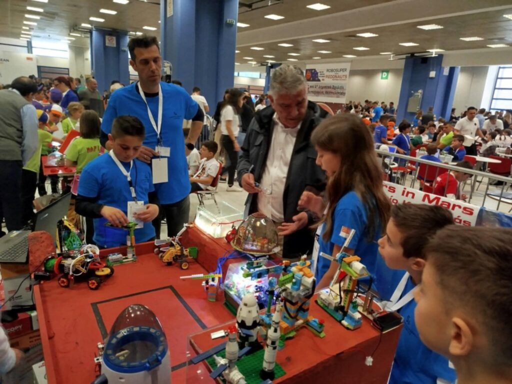 Διεθνής διάκριση για την ομάδα “Robocastors in Mars” του 5ου Δημοτικού Καστοριάς! (φωτογραφίες – βίντεο)