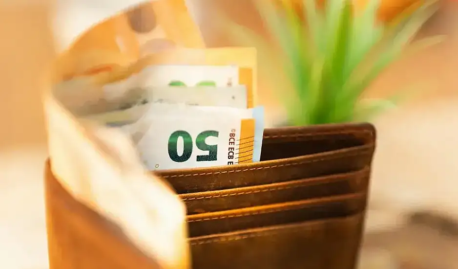 Δώρο Πάσχα 2025 – ΔΥΠΑ: Πότε θα καταβληθεί – Τι ισχύει με την προπληρωμένη κάρτα