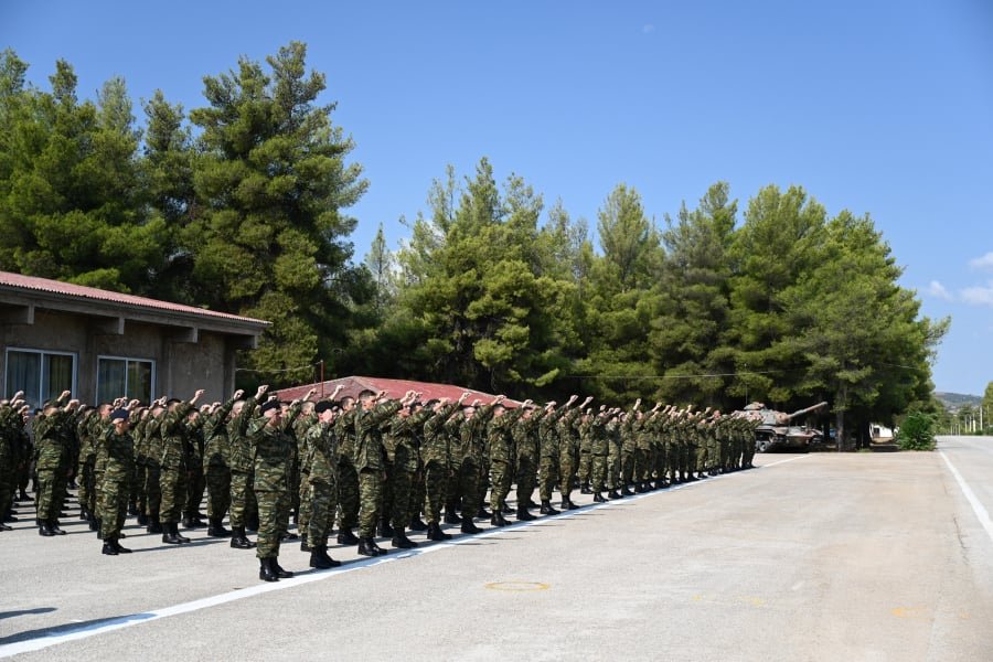 Μόνο στο στρατό οι νέοι- Τέλος τα «βίσματα» σε Αεροπορία και Ναυτικό