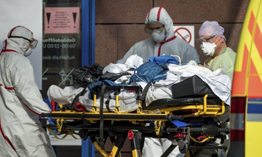 Κορονοϊός:  Εντοπίστηκε νέα μετάλλαξη με την ονομασία NB.1.8.1