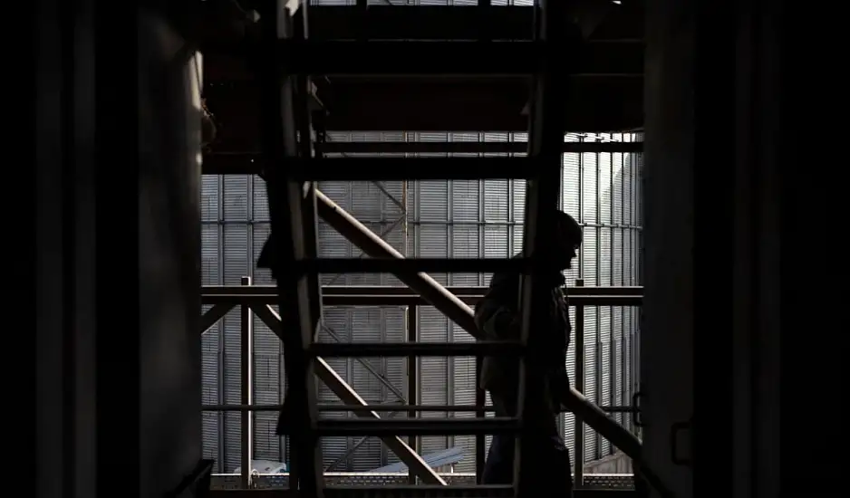 Παγκόσμιο μπλακ άουτ – Η τρομακτική προειδοποίηση της ΑΙ για το πότε η Γη θα βυθιστεί στο σκοτάδι