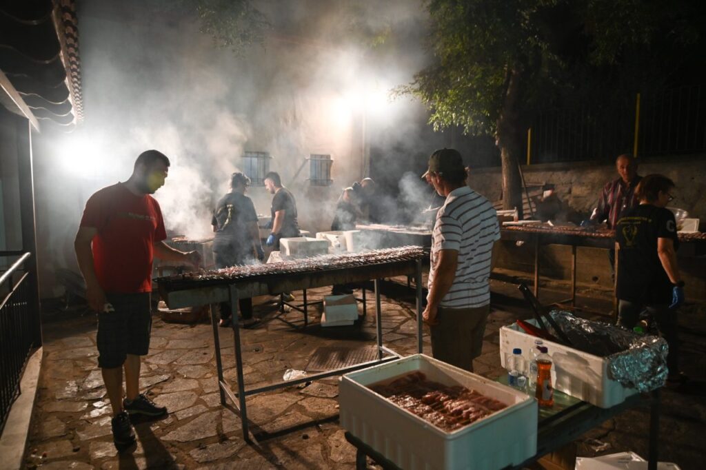 «Όργιο» παρανομιών στα πανηγύρια με τζίρο 2 δισ.: Τι καταγγέλλουν οι επαγγελματίες