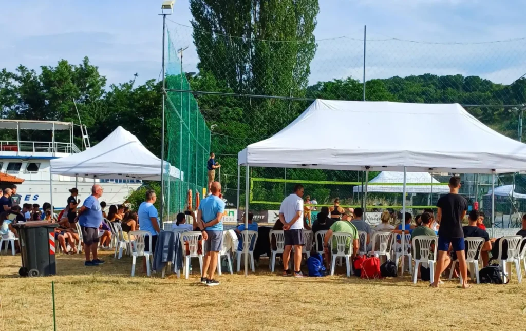 Ξεκίνησε το πανελλήνιο αναπτυξιακό τουρνουά Beach Volley στην Καστοριά (φωτογραφίες)