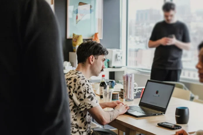 85df35150442821f34089e8a8a845f70_L