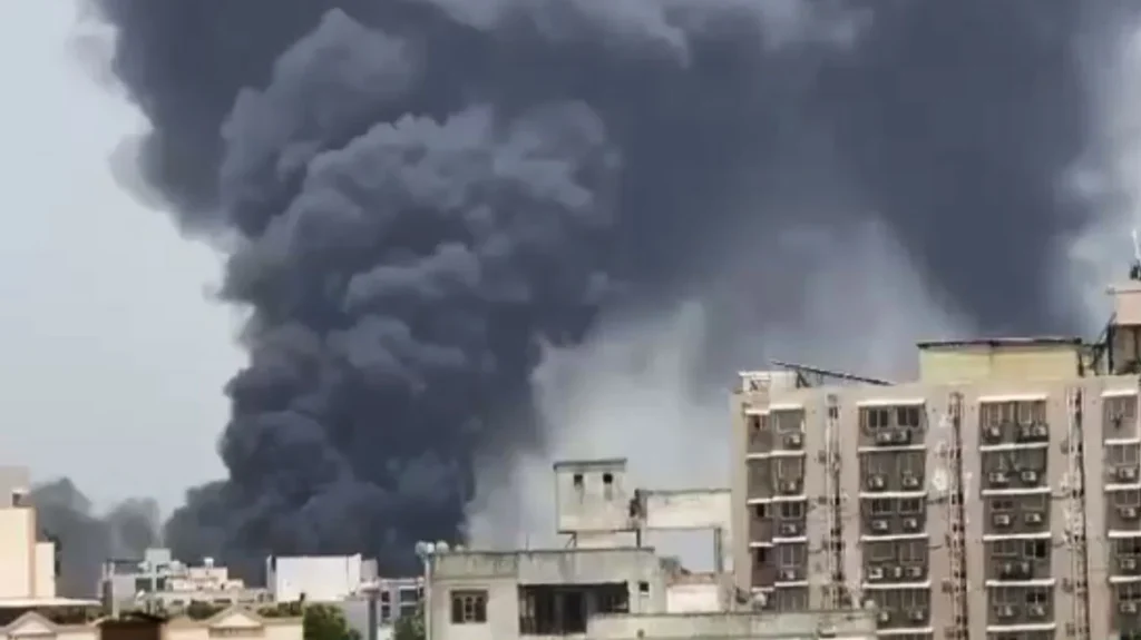 Αεροπλάνο στην Ινδία με 242 επιβαίνοντες συνετρίβη κατά την απογείωση – Είχε προορισμό το Λονδίνο, δείτε βίντεο