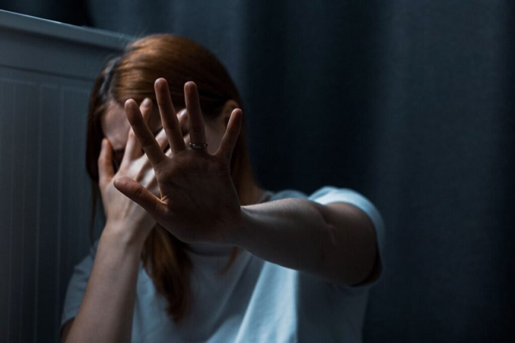 Θεσσαλονίκη: Καταδικάστηκε πατέρας που πέταξε παντόφλα στην κόρη του