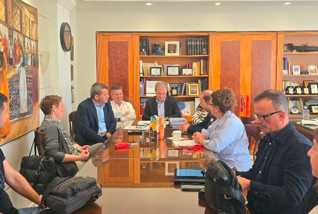 Χρηματοδότηση για την Ίδρυση του Πρότυπου Ολοκληρωμένου Κέντρου για τις ανάγκες της Εταιρείας Προστασίας Ατόμων με Αυτισμό-ΔΑΔ στην Π.Ε. Καστοριάς,πρ. 37.200,00€