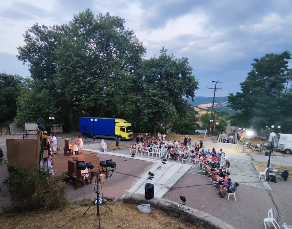 “Ο Επιθεωρητής” του Γκόγκολ μαγνήτισε το Άνω Νεστόριο