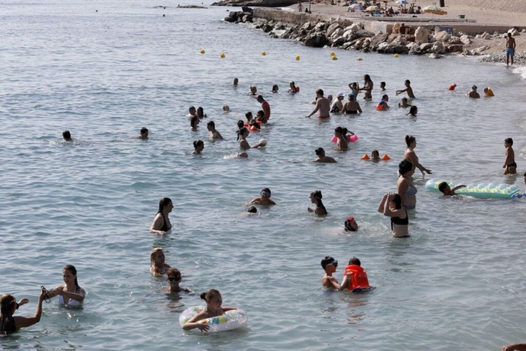 Παλαιό Φάληρο: Τροπή που σοκάρει στην υπόθεση της 3χρονης ‑ Την πήγαν στη θάλασσα για να την πνίξουν
