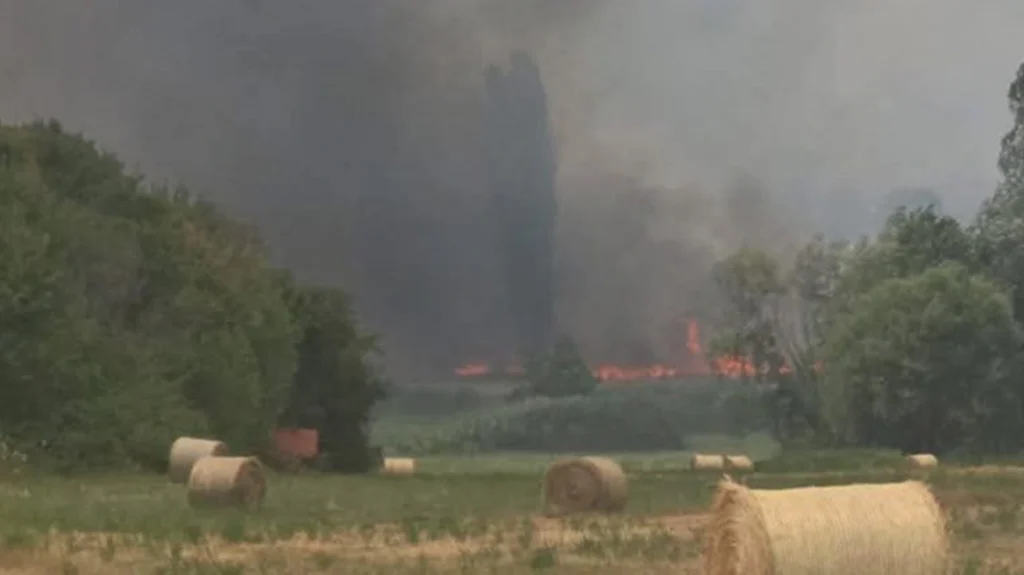 Φωτιά στην περιοχή αναμεσα στο Λέχοβο και το Βαρικό – εστάλη μήνυμα 112 (φωτο)