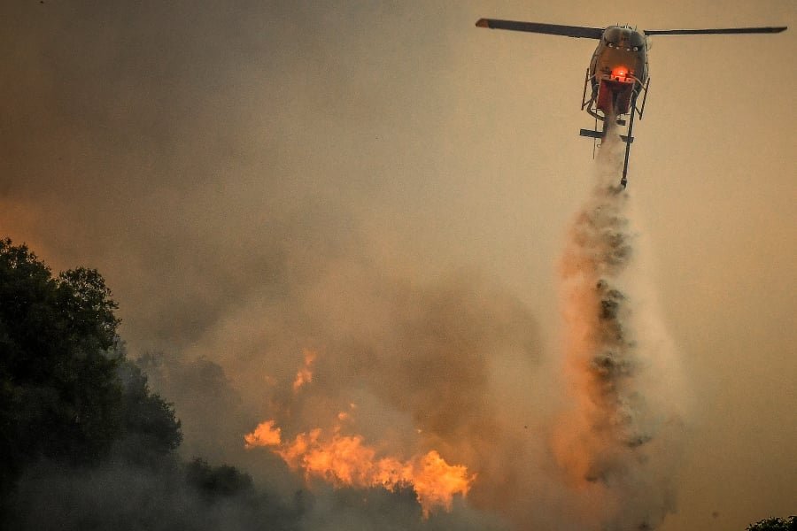 Μεγάλη φωτιά τώρα στα Γρεβενά – Ήχησε «112»