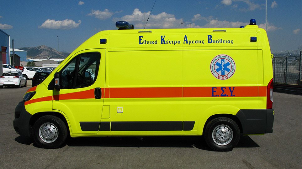 Σοβαρό τροχαίο στην Καστοριά: Δύο ΙΧ συγκρούστηκαν στη διασταύρωση Κεφαλαρίου – Στο νοσοκομείο έγκυος και η μητέρα της