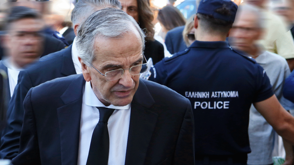 Τελευταίο «αντίο» στη Λένα Σαμαρά στο Α’ Νεκροταφείο Αθηνών